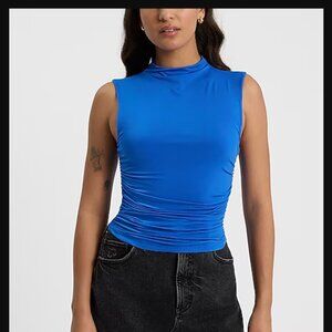 NWT Express Body Contour Compression tank